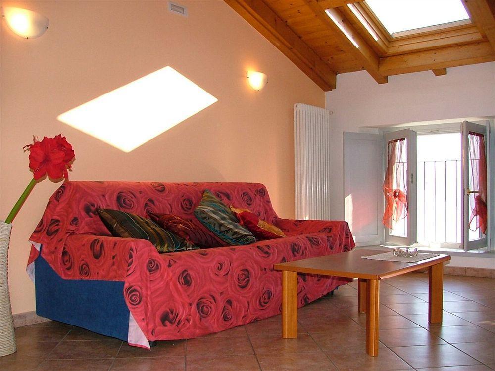 Residence Celeste Mezzegra Екстер'єр фото