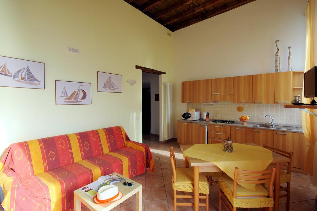 Residence Celeste Mezzegra Екстер'єр фото