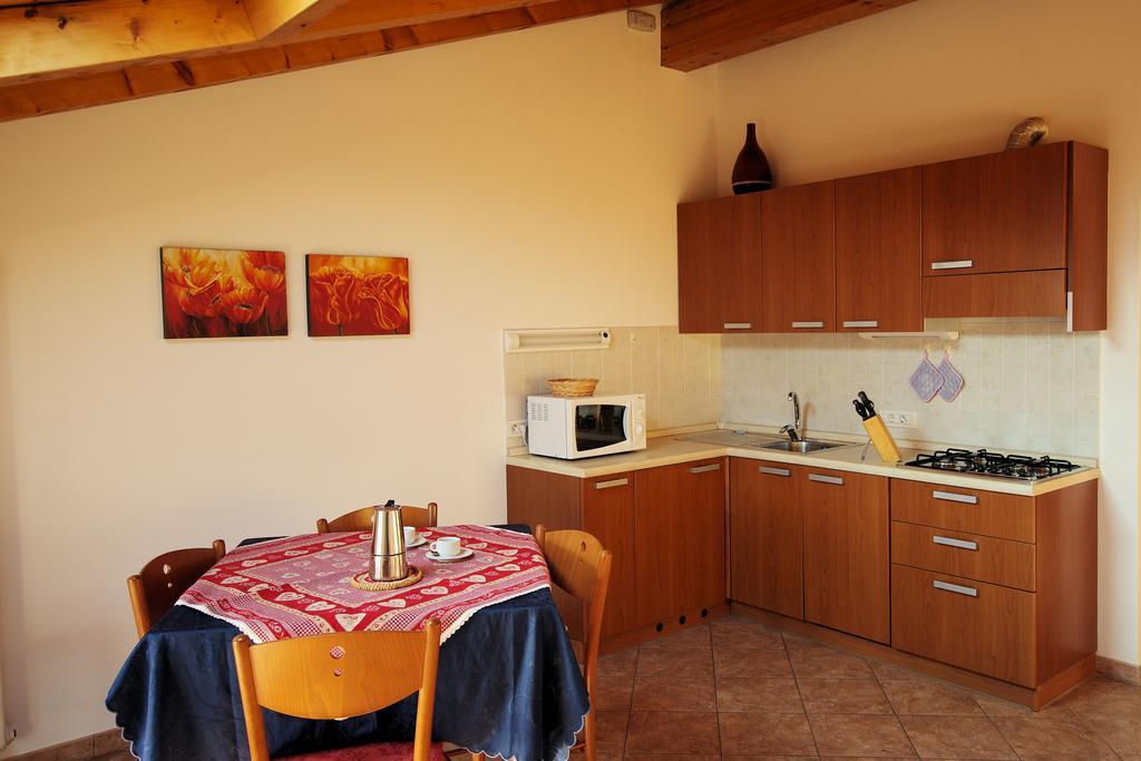 Residence Celeste Mezzegra Екстер'єр фото