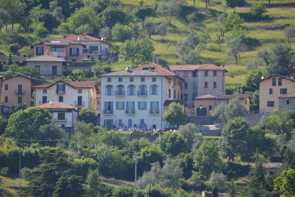 Residence Celeste Mezzegra Екстер'єр фото